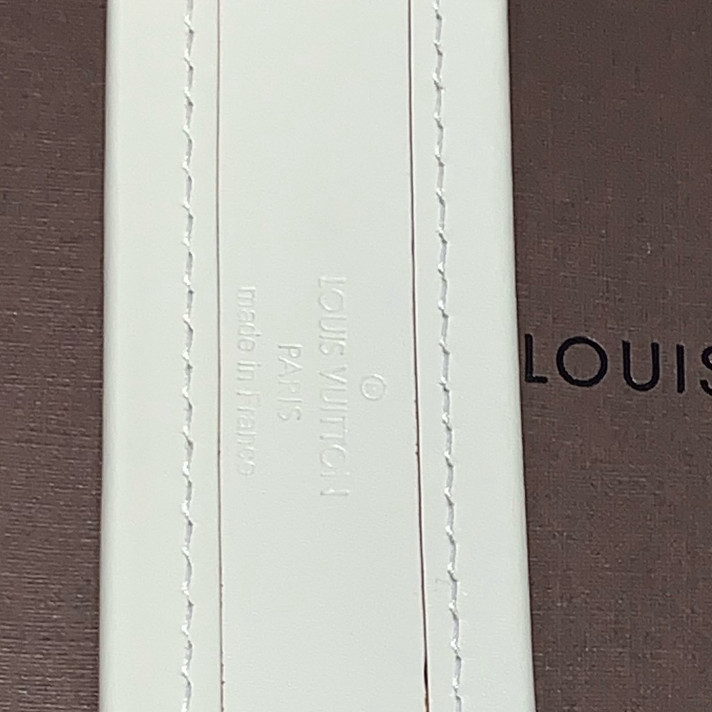 Louis Vuitton Suhali leather cuff bracelet - Picture 6 of 8